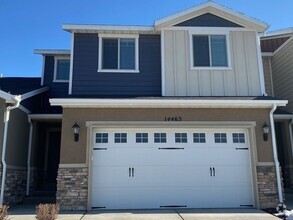 Building Photo - 14463 S Edgemere Dr