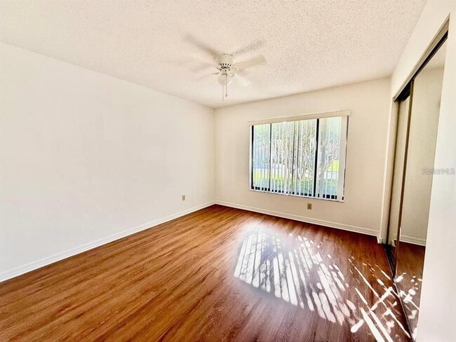 Foto del edificio - 18308 Aintree Ct