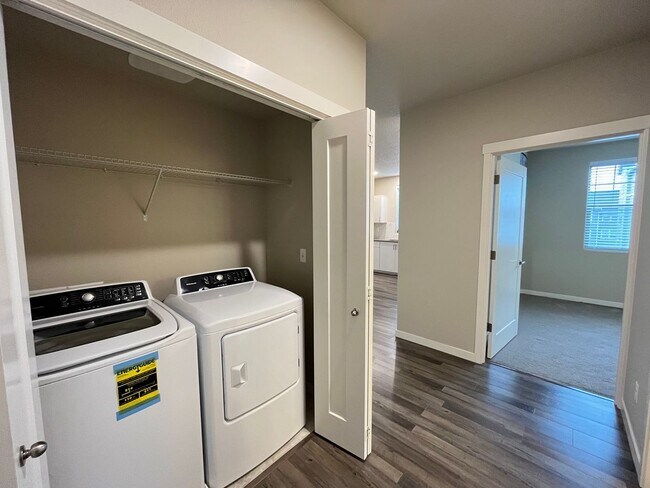 Foto del edificio - SW Beaverton 2 Bed 2 Bath Condo in River T...