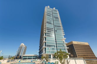 Building Photo - The VUE at Lake Eola