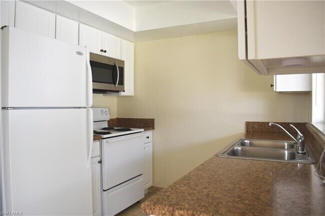 Foto del edificio - 913 SE 13th St