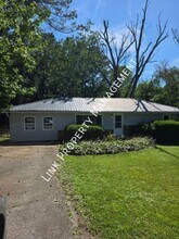 Building Photo - 37 Mohawk Trail