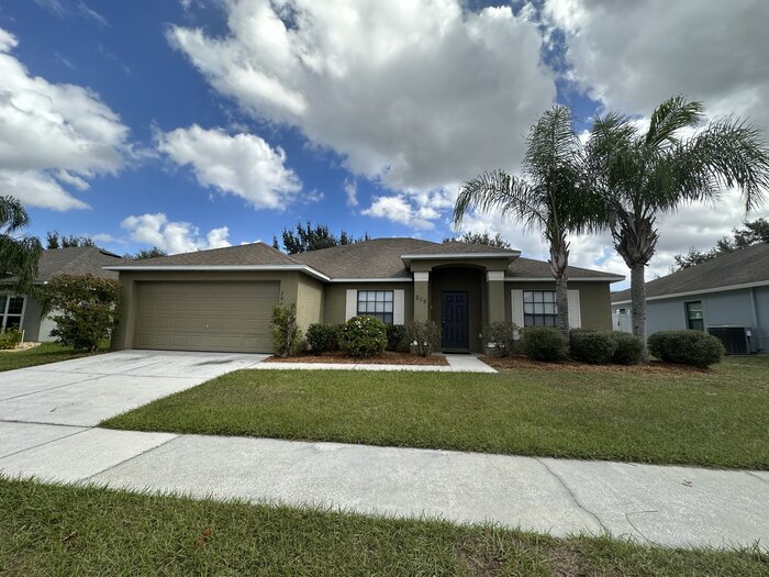 Foto principal - 206 Waltham Ct, Davenport, FL 33897, USA