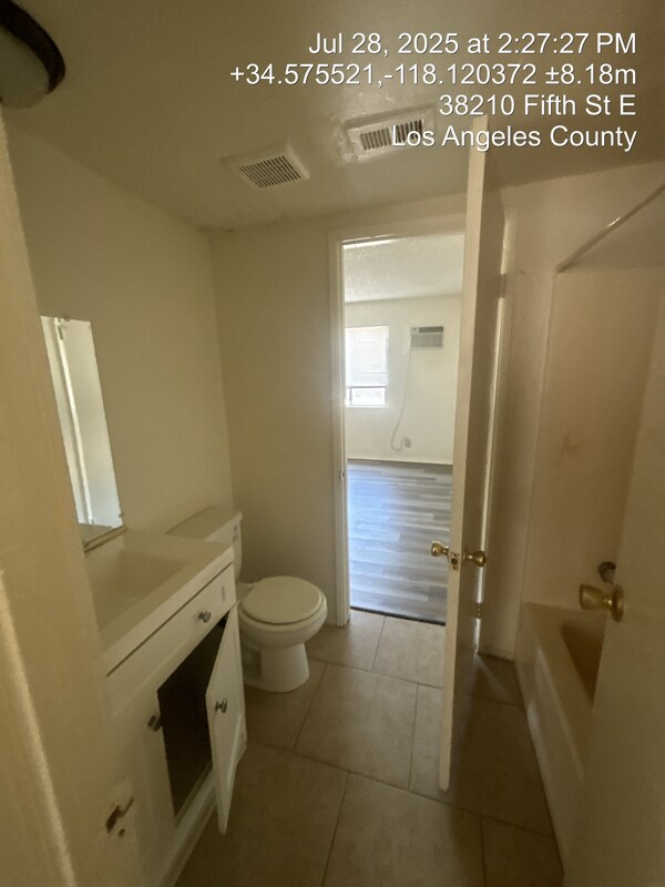 Foto del edificio - 38210 5th St E