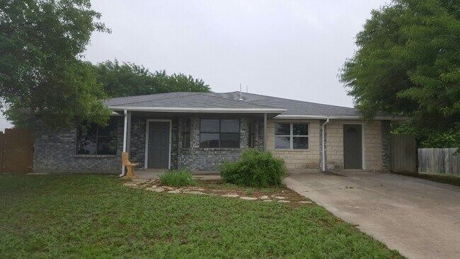 Building Photo - 309 Cody Lane