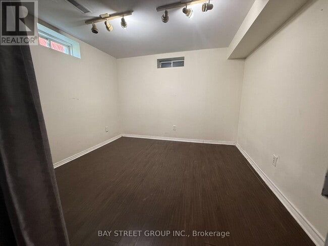 Building Photo - 5327 Landsborough Ave