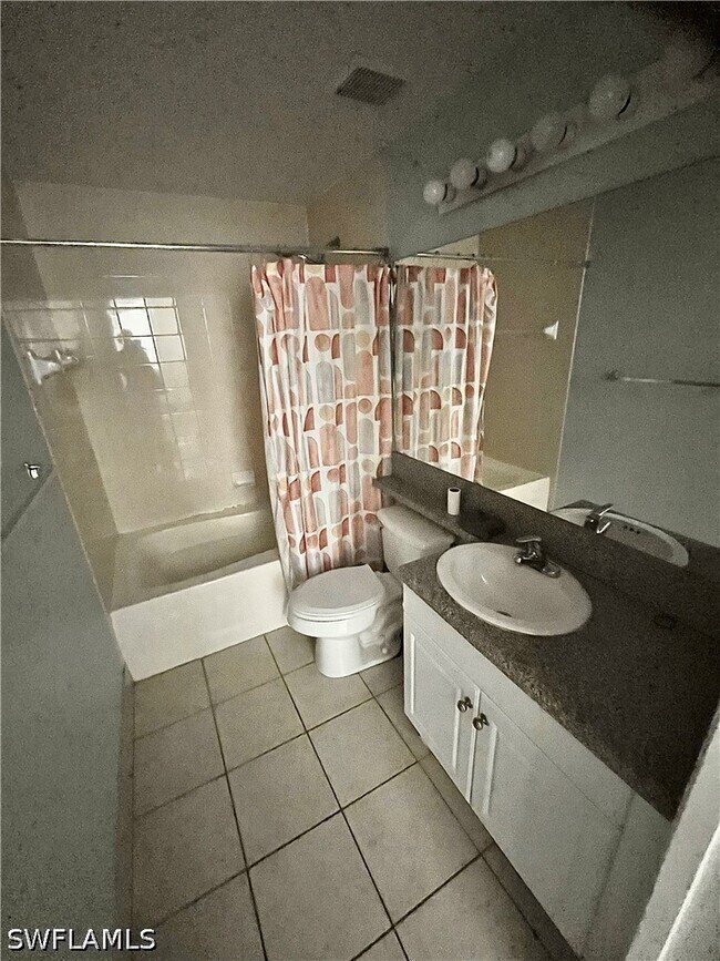 Foto del edificio - 1115 Reserve Ct