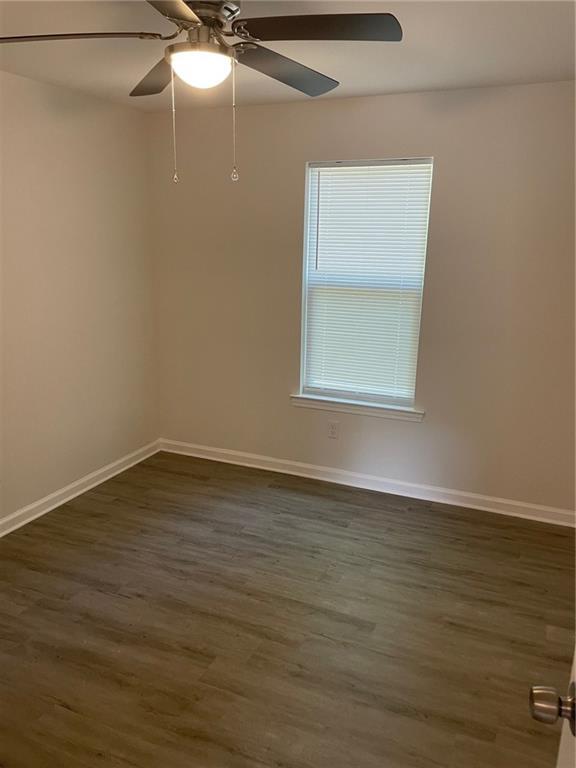 Building Photo - 3212 Riverside Dr