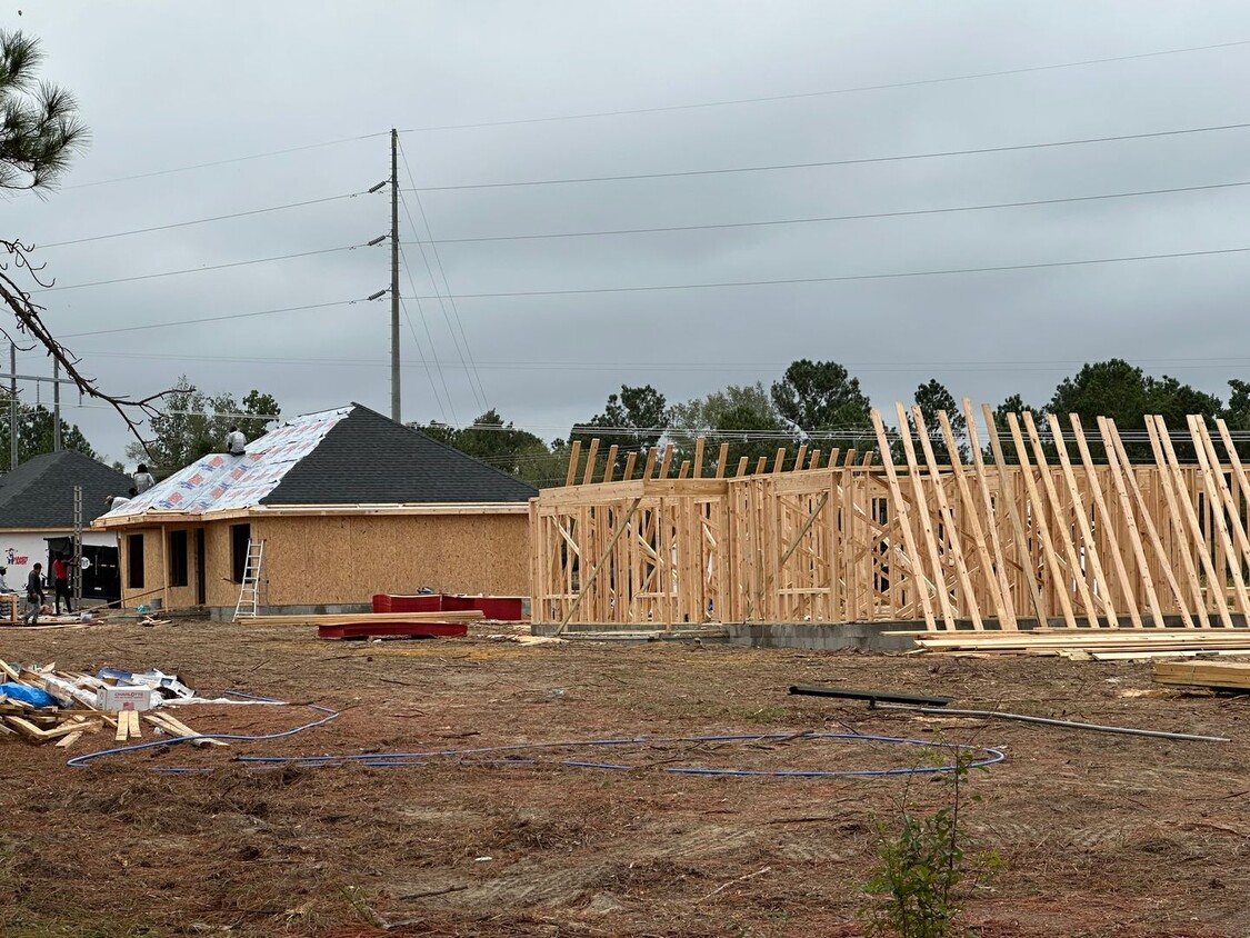 Foto del edificio - 3 Bed 2 Bath Brick Home - New Construction...