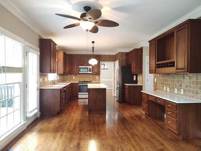 Building Photo - Georgeous home located in the  Shannamara Golf Club Community in Matthews!
