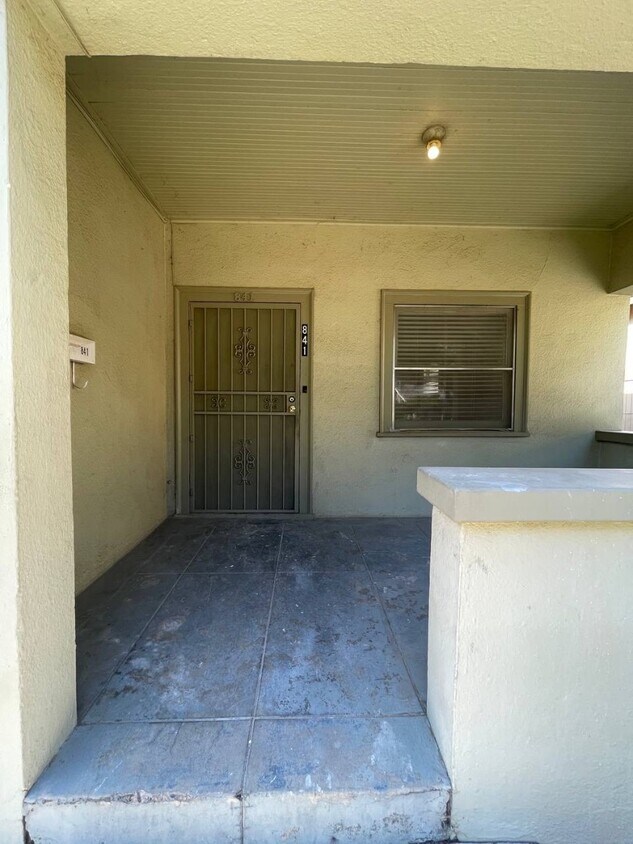 Foto principal - 835 E Weldon Ave