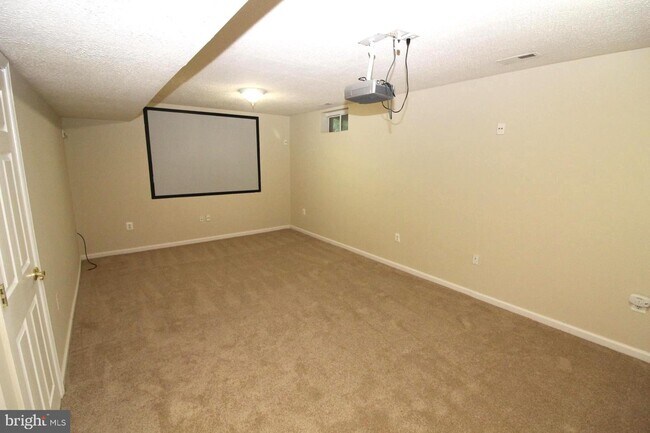 Building Photo - 5783 Rhode Island Dr