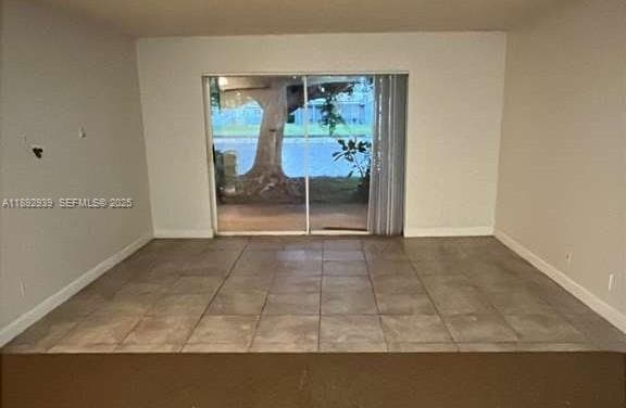 Foto del edificio - 7640 Westwood Dr