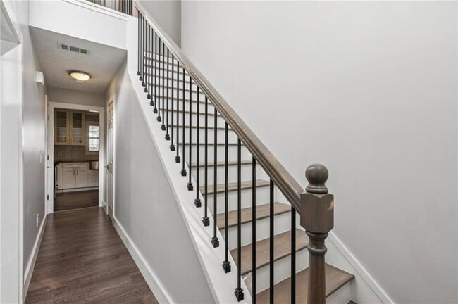 Foto del edificio - 2275 Eagle Pointe Ct NW