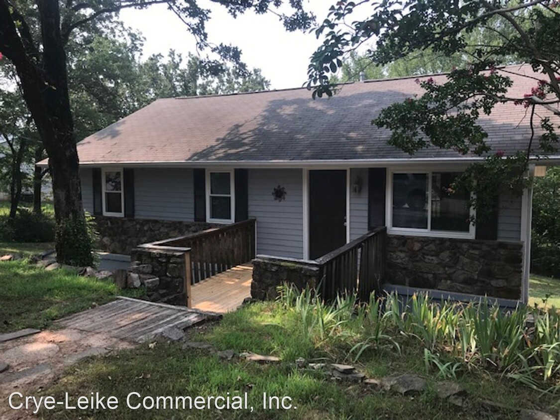 Primary Photo - 3 br, 2 bath House - 123 Sunset Dr.