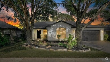 Building Photo - 2537 Vernell Way