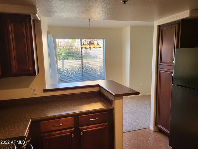 Foto del edificio - 4925 E Desert Cove Ave