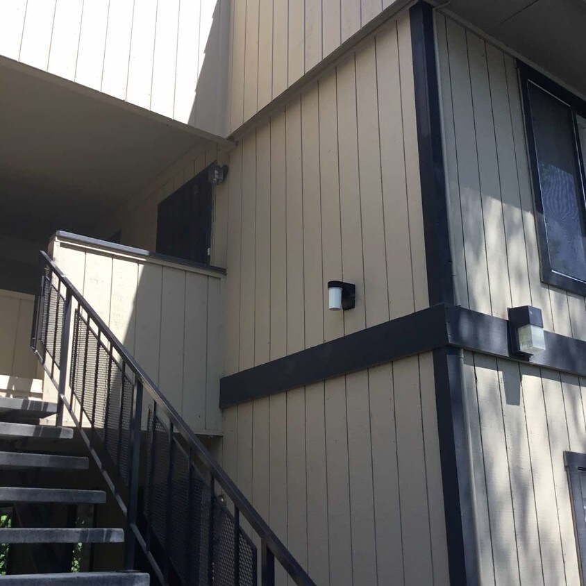 6724 Plymouth Rd, Stockton, CA 95207 Condo for Rent in Stockton, CA