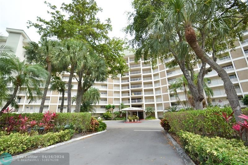 Primary Photo - 2940 N Course Dr