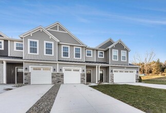 Building Photo - 4633 Glen Haven Dr
