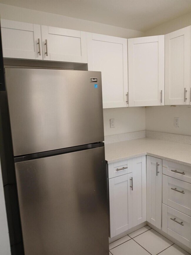 Foto del edificio - 441 Cypress Way W