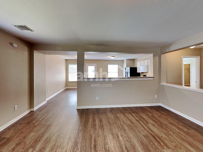 Building Photo - 4818 Bentonite Blvd