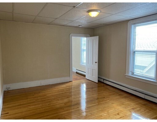 Building Photo - 277 W Elm St