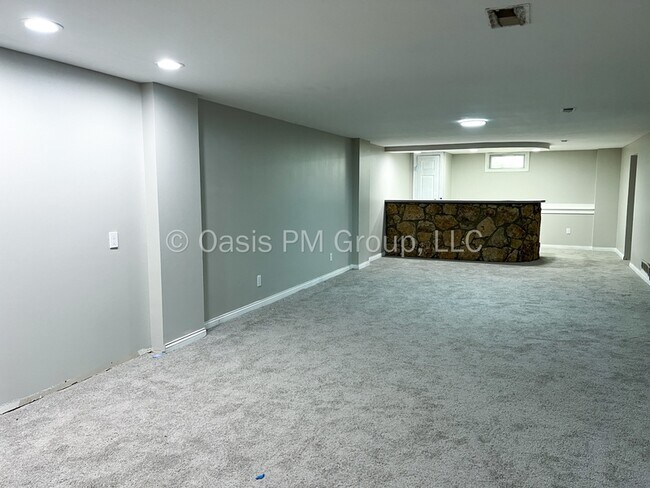 Foto del edificio - 4781 Funston Ct