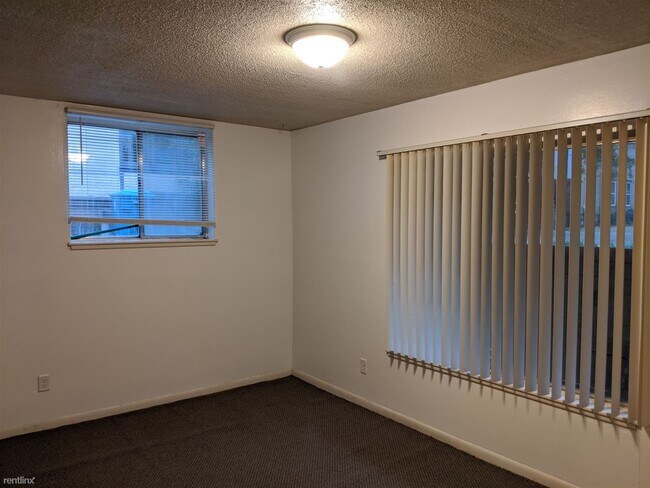 Foto del edificio - 2 br, 1 bath Duplex - 814 W Walnut St Apt 2