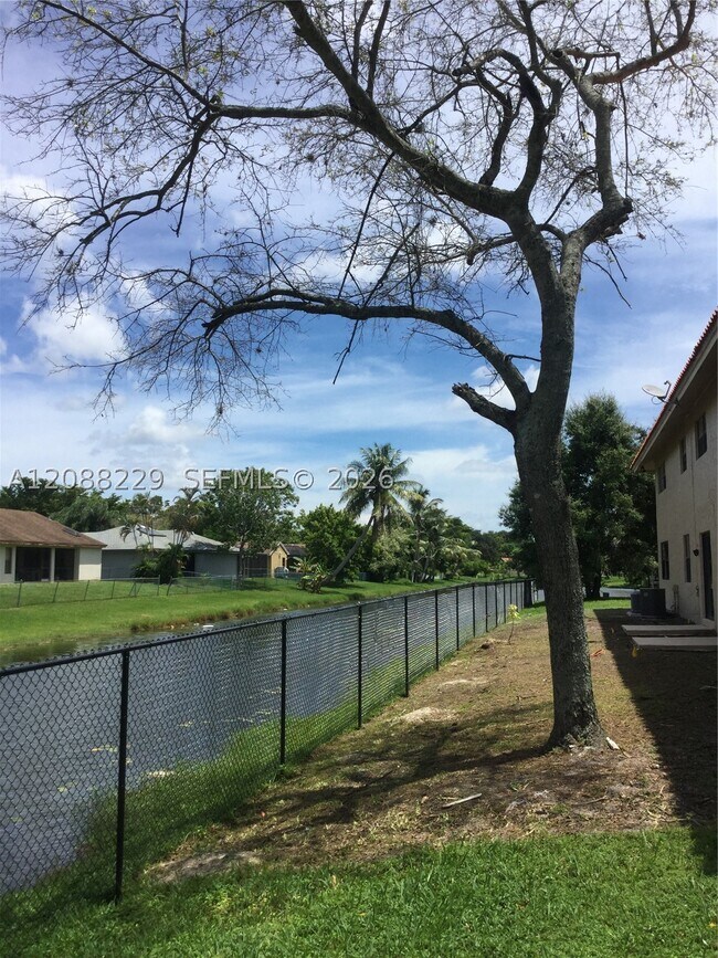 Building Photo - 4181 NW 114th Ave