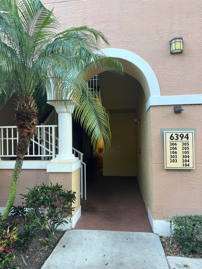 Foto del edificio - 6394 Emerald Dunes Dr