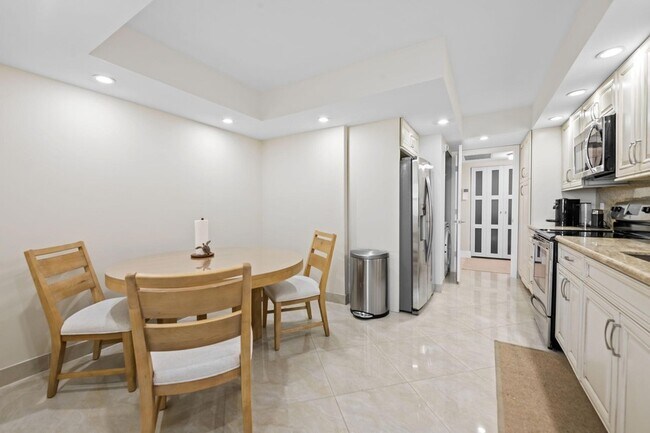 Foto del edificio - 4900 N Ocean Blvd