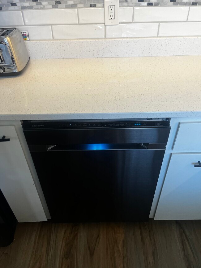 8204 N Ridgewood Dr Unit 6, Hayden, ID 83835 Condo for Rent in Hayden