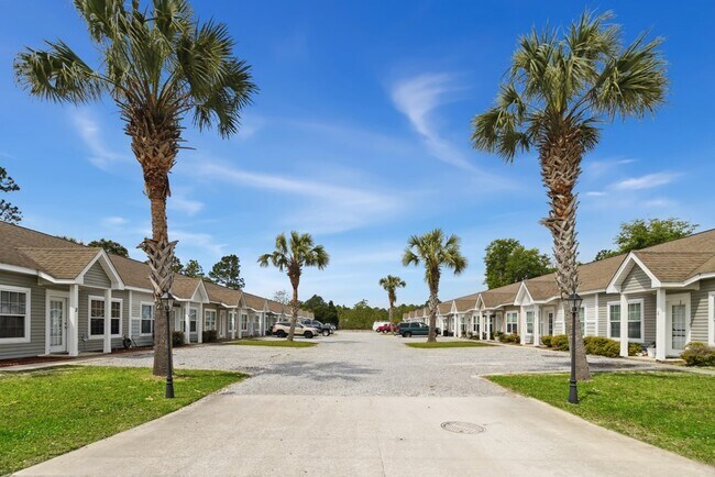 Foto del edificio - 457 Ponderosa Pines Dr
