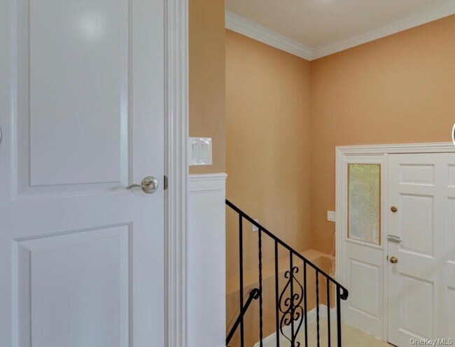 Foto del edificio - 168 Robinwood Ave