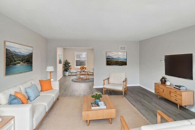 Foto del edificio - Fully Renovated 4 Bedroom Home in Homewood
