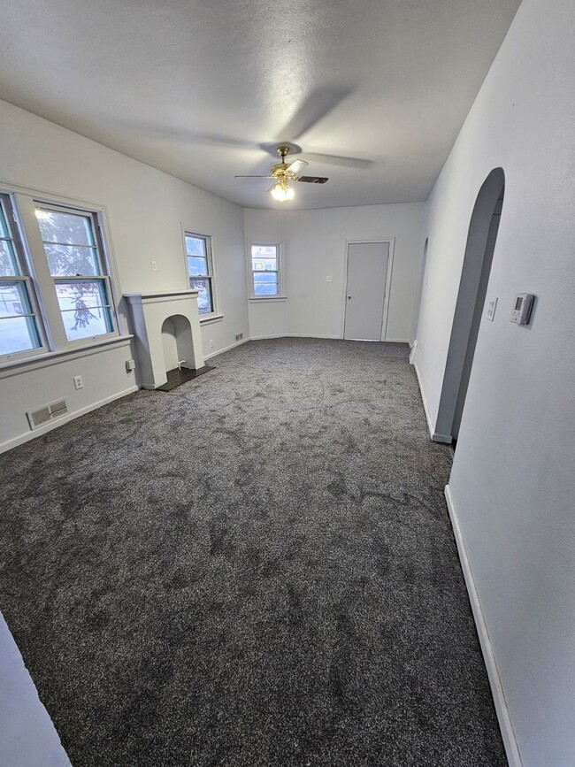 Foto del edificio - 3 Bedroom 1 Bath Home in South Bend In. AC...