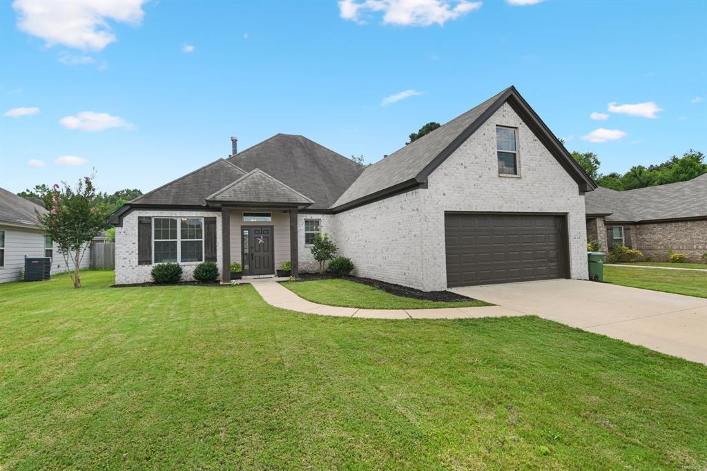 Primary Photo - 905 Overture Dr