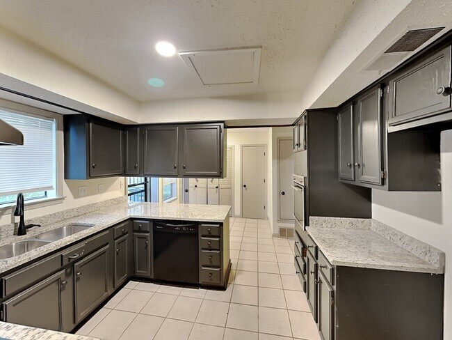 Foto del edificio - 5415 Stardust Dr