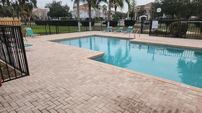 Building Photo - 4540 Commander Dr