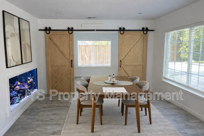 Foto del edificio - 1761 Klamath River Dr