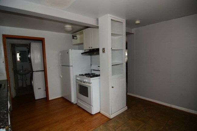 Foto del edificio - 10647 Maple St