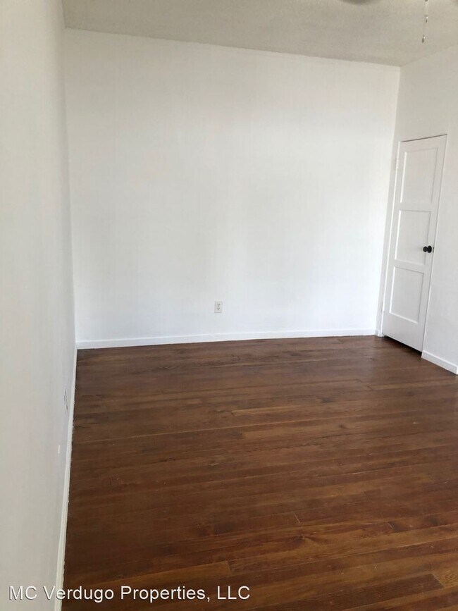 Foto del edificio - 321 S Verdugo Rd