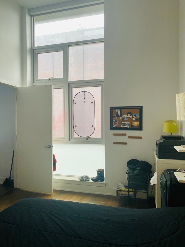 Foto del edificio - 390 Lorimer St