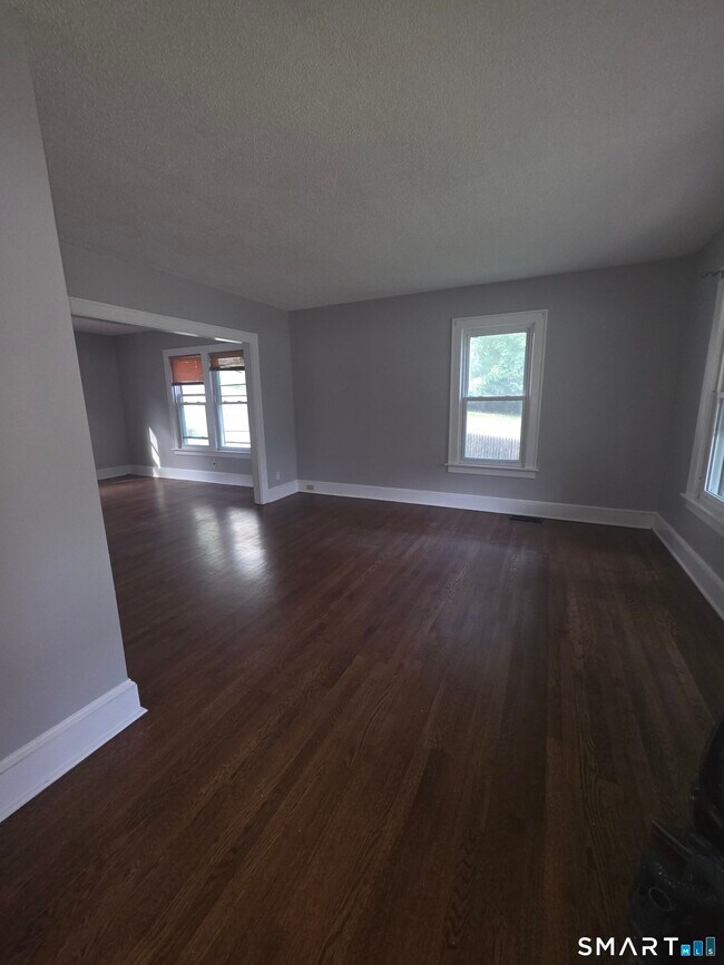 Foto del edificio - 311 Farmington Ave