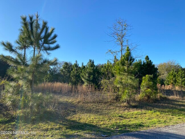 Foto del edificio - 13007 Atomic St