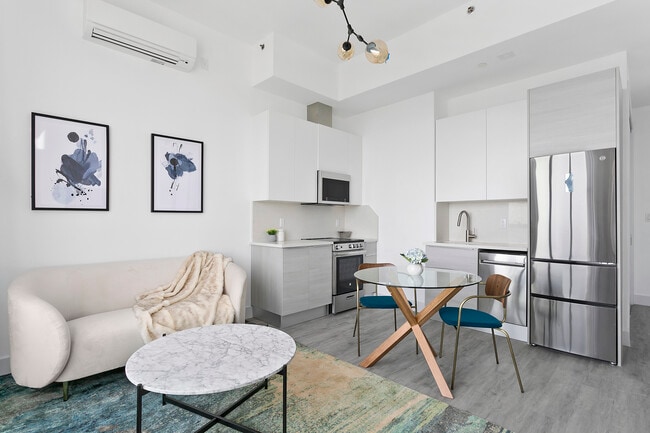 1BR - Sea Breeze Tower