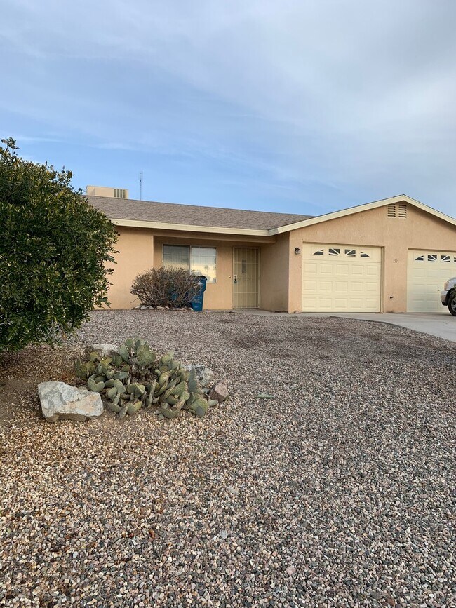 Building Photo - 3331 Tomahawk Dr