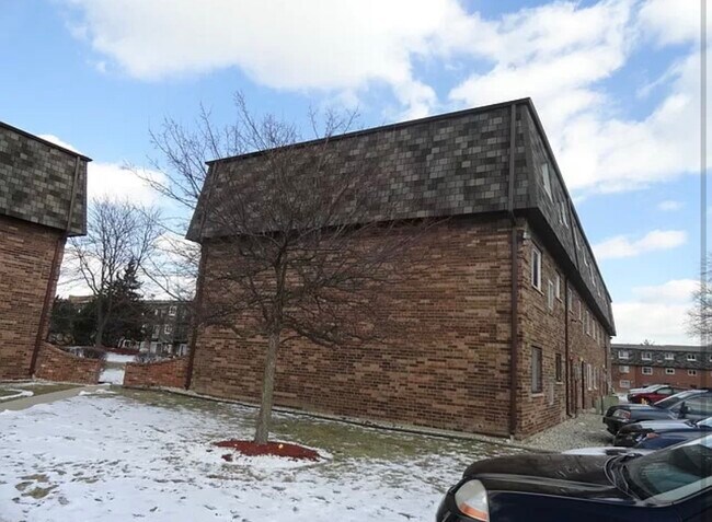 Foto del edificio - 9402 Bay Colony Dr Unit 3W