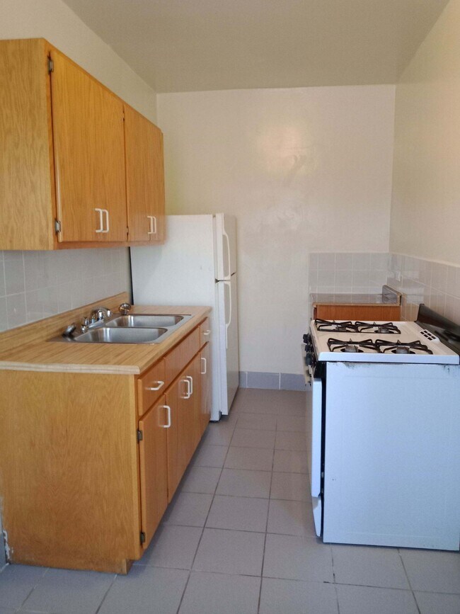 Foto del edificio - 138 E 155th St
